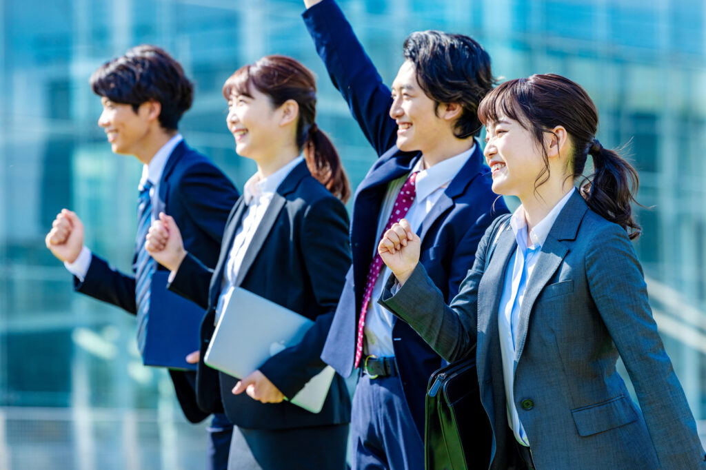 エンゲージメントとモチベーションの違いまとめ｜それぞれの意味・メリット・高める方法とは？